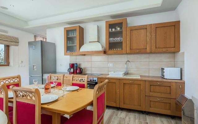 Kefalonia Hospitality