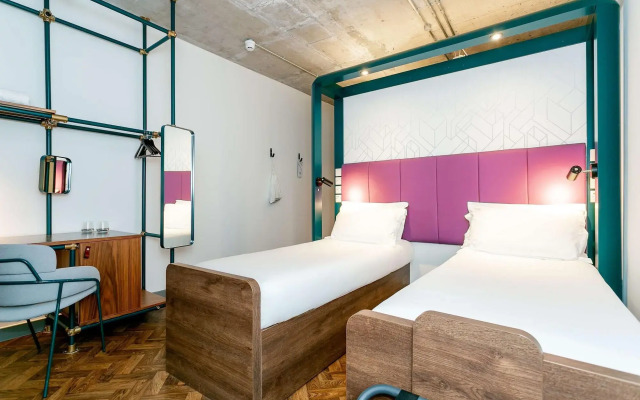 YOTEL Manchester Deansgate