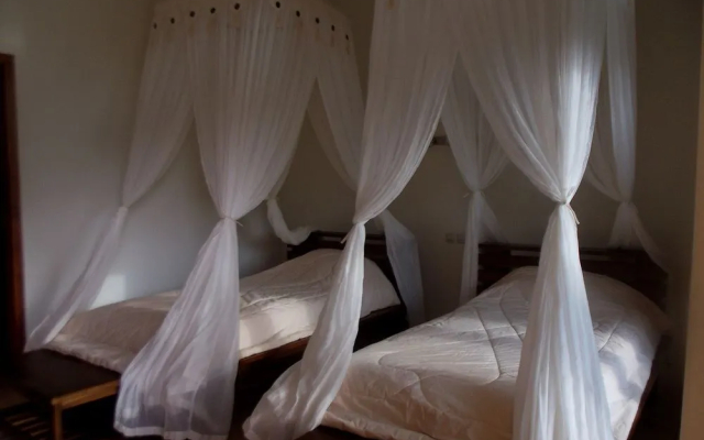 La Belle Etoile Hotel
