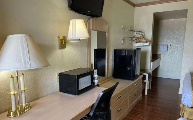 Travelodge By Wyndham Holbrook