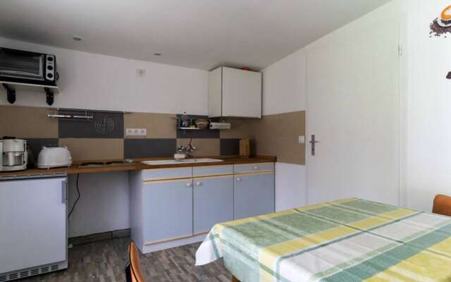 Lake View Apartment in Klein Pravtshagen near Seabeach with Garden