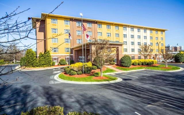 Comfort Suites Pineville - Ballantyne Area