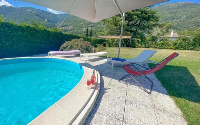 Paradiso-Boschetto Strand Bungalow mit Pool