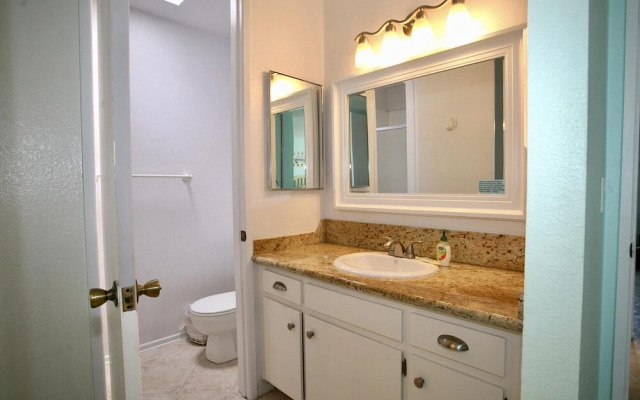 D20 - Beachfront Delight - 2 Br Condo