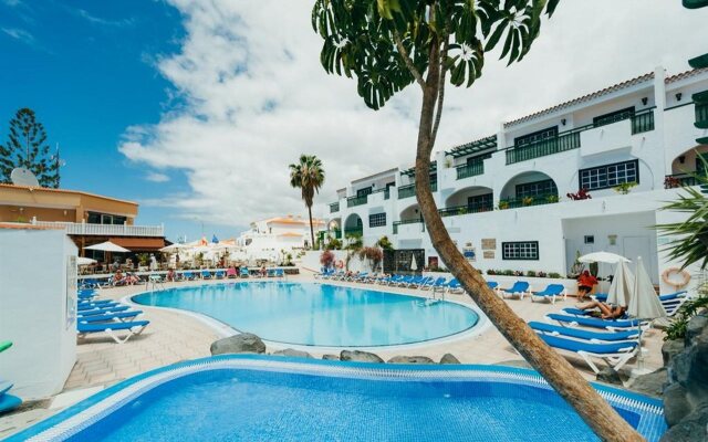 Neptuno Aparthotel