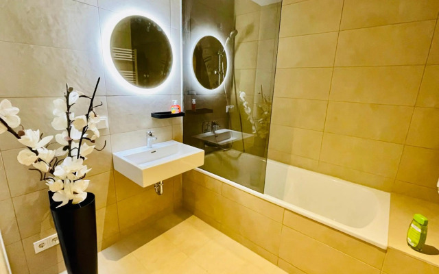 Royal Swan Skyline, Wien