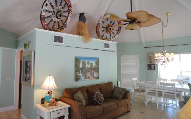 Anna Cabana Bungalow #4 by RedAwning