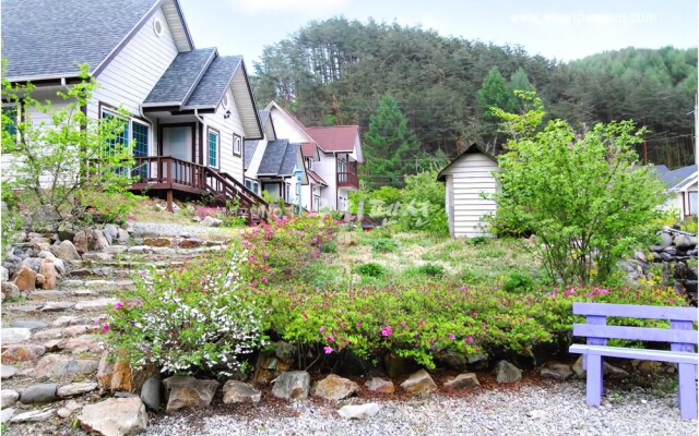 Jeongseon Click Pension