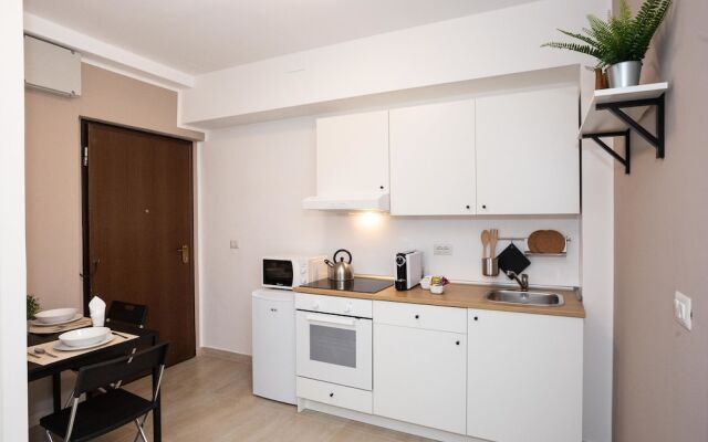 Home Hotel - Paruta 65