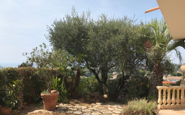 Le Clos by Gites de France