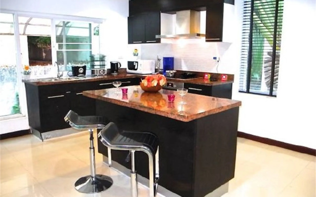 Sunrise 4 bedrooms Apartment In Nai Harn