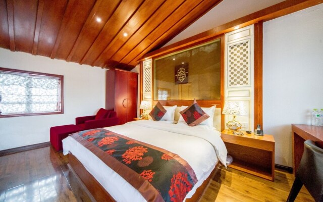 Lijiang Bairui Vacation Hotel