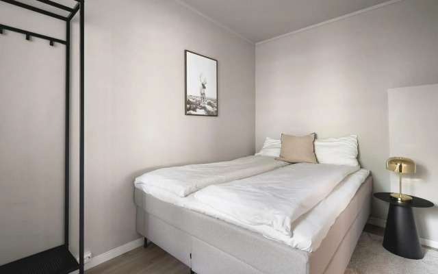 Enter Viking Hotel