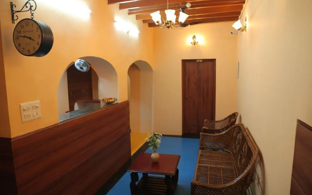 Le Apex Tharavaadu