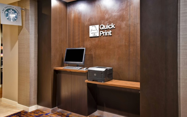 Courtyard By Marriott Cape Cod Hyannis