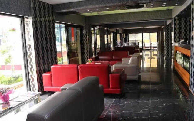 Murat Otel