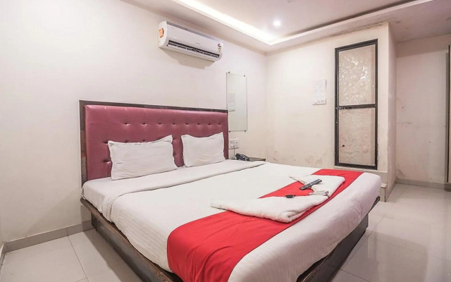 Hotel Mantra Residency by OYO Rooms