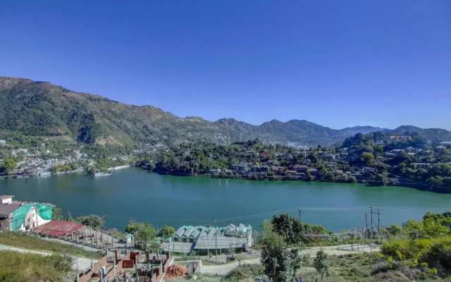 OYO Flagship 80477J Hotel Mount Delight