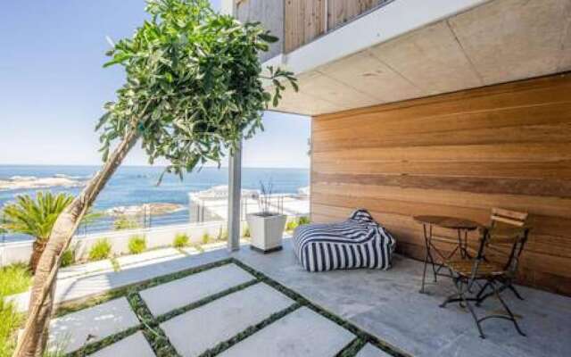 Spectacular Ocean Villa in Camps Bay
