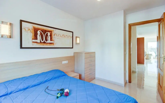 Apartment With Scenic View