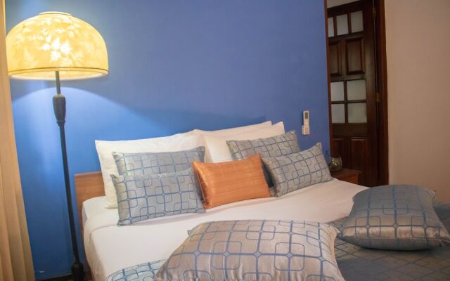 Holistic Villas River
