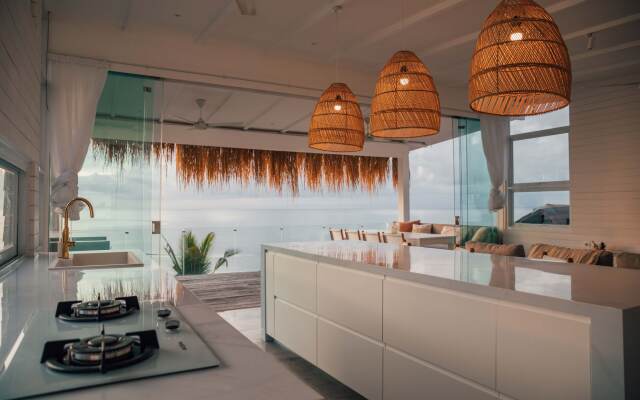 Mahi Mahi Villa & Suites