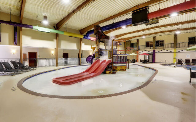 Holiday Inn Minot Riverside