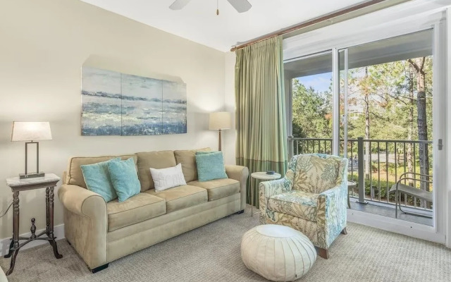 Margot Bay Condo by RedAwning