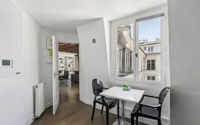Cozy 2BR Near Parc Monceau & Opera