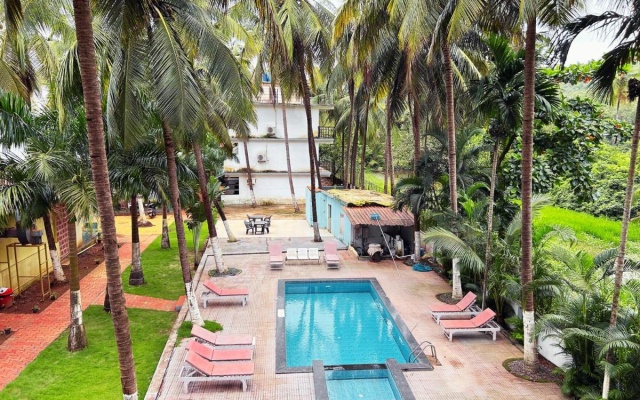 Bay Breeze Hotels & Resorts