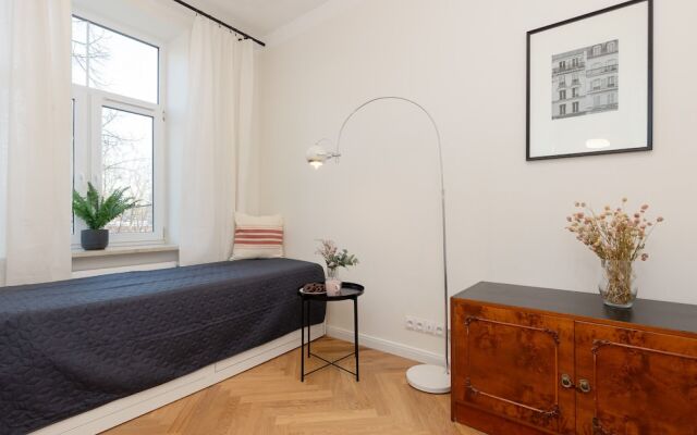 Atmospheric Apartment by Renters