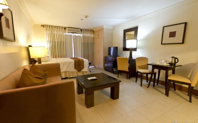 Crown Regency Suites & Residences - Mactan