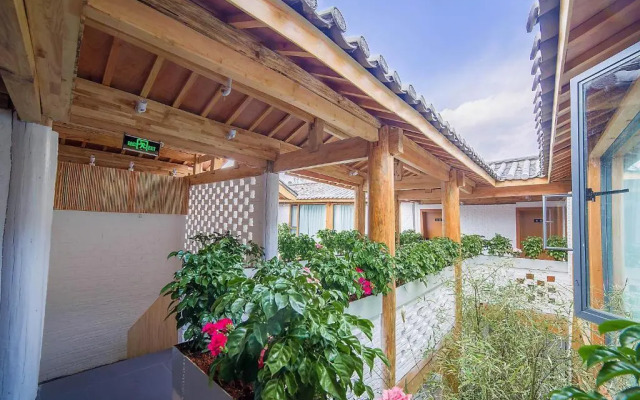 26th · Courtyard · Hotel