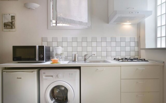 Massarenti 3 Levels Apartment