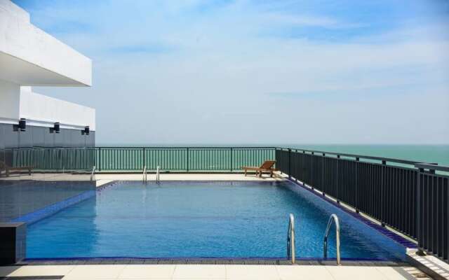 Fully Furnished 2 Bedroom Apartment with Sea View