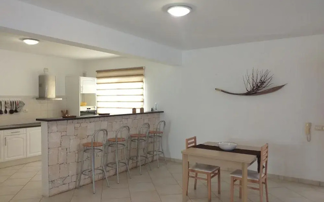 Swyn - The Flat Close To The Beach