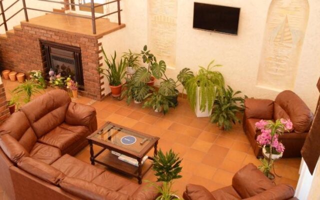 Hotel Avallon
