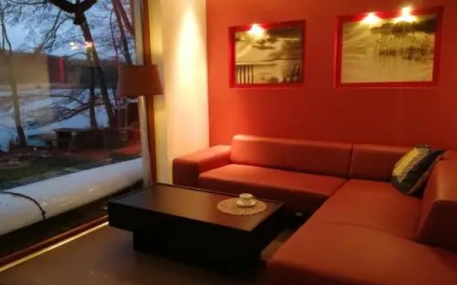 Dom nad Jeziorem Gwiazda