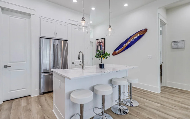 Retro Retreat TC 8102