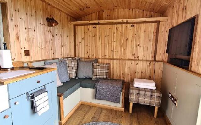 Peak District Shepherds Hut