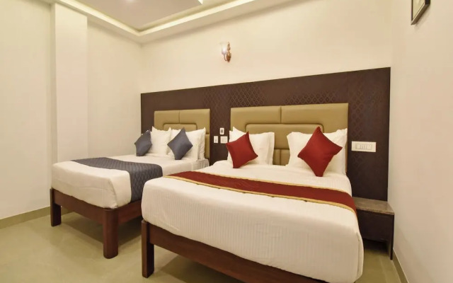 A K G Hotel