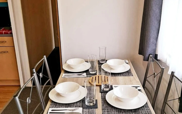 Whitstable Caravan - 5 Minutes Away From the Beach