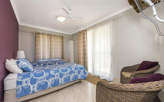 Wave House - Beach Front Lancelin