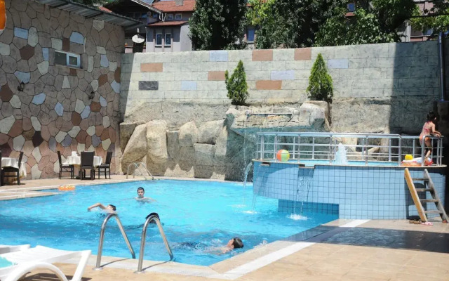 Paradise Caycuma Hotel