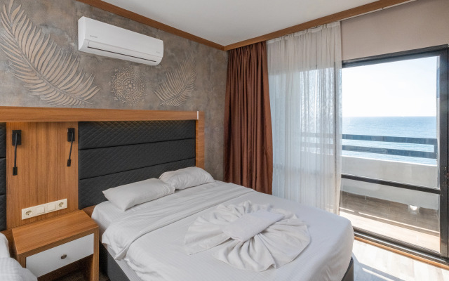 Sunday Beach Hotel