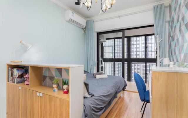Locals Apartment House 03