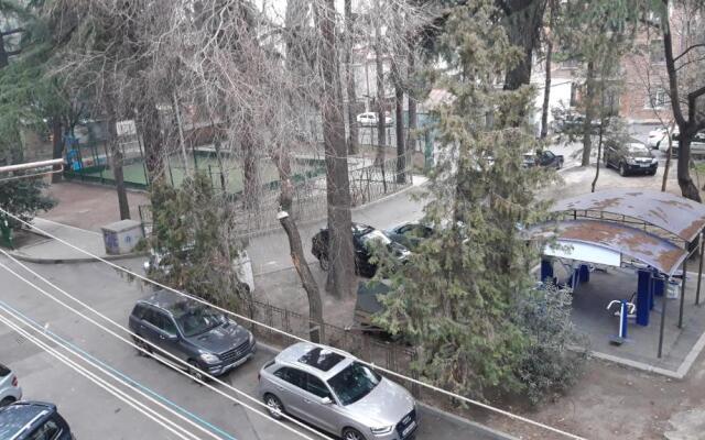 147 Davit Aghmashenebeli Avenue