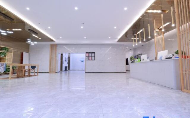 Zhihui Hotel (Zhengzhou Zhongzhou Avenue Sanquan Road)