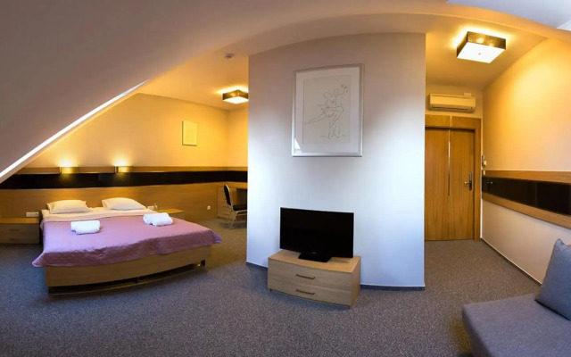 Hotel KARO
