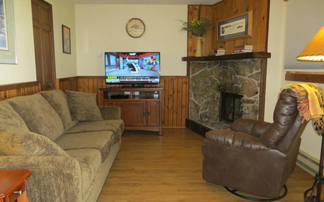 Three Seasons Hotel Suites by Crested Butte Lodging